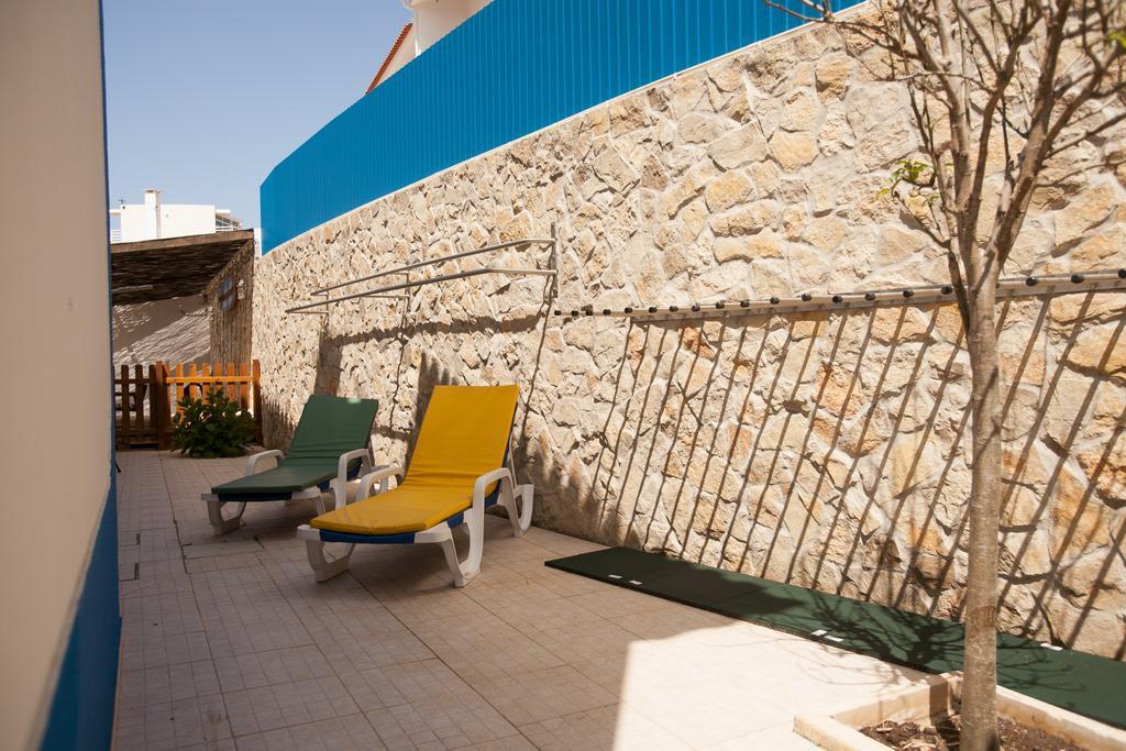 Ericeira Chill Hill Hostel & Private Rooms - Sea Food エクステリア 写真